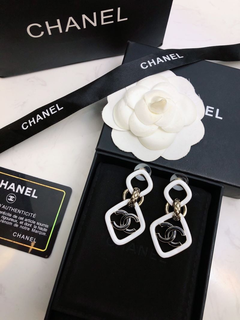 Ch**el earrings